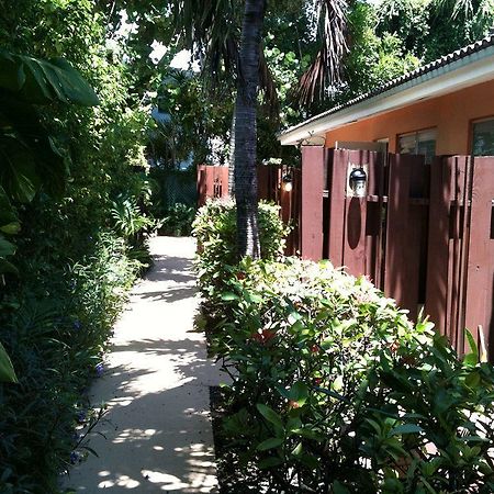 The Bridge At Cordova Boutique Hotel And Hostel フォート・ローダーデール エクステリア 写真
